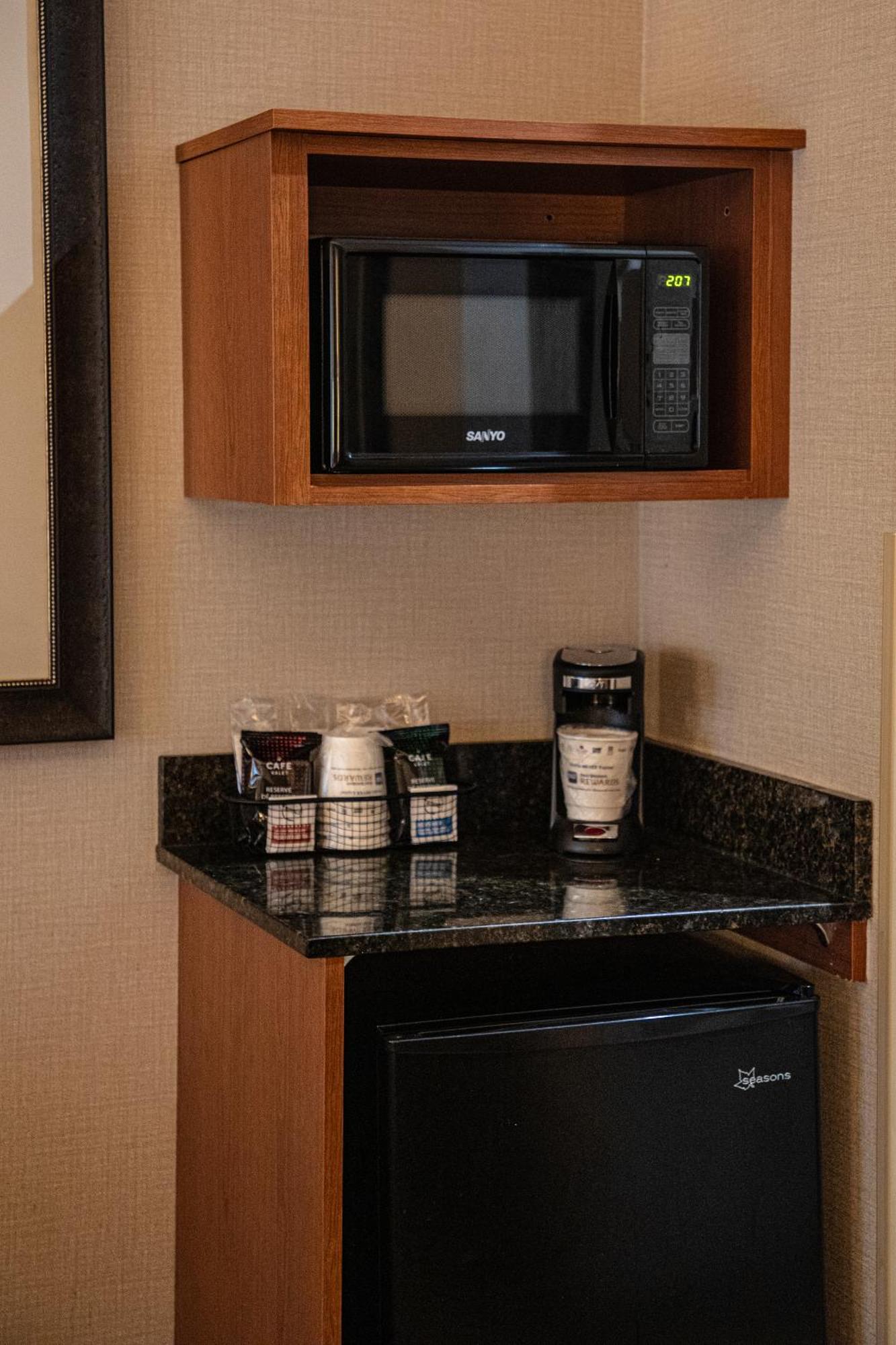 Best Western University Inn And Suites Forest Grove Kültér fotó